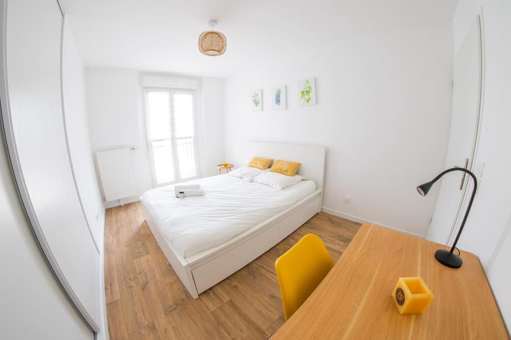 Paris & Disneyland - 2Min From Train Station - Free Private Parking Вилие-сюр-Марн Екстериор снимка